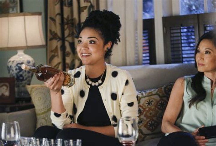 AISHA DEE, TAMLYN TOMITA – Celeb Secrets