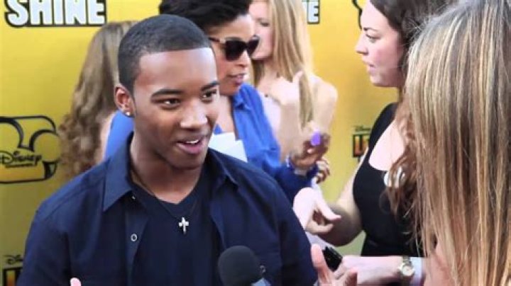 Algee Smith Talks Let It Shine! – Celeb Secrets