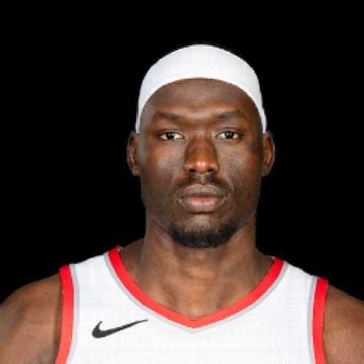 Asjha Jones Bio - affair,married,salary,net worth,boyfriend