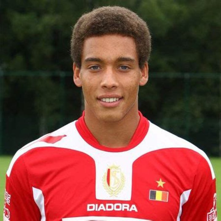 Axel Witsel | Bio-salary, net worth, married, affair, dating, children, girlfriend, wife, nationality, career, bio, relationship