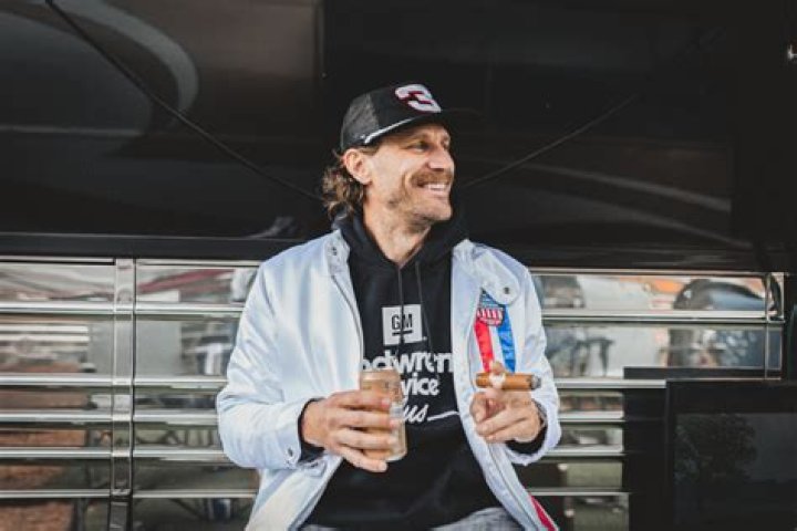 Chase Rice Unlocks His “Most Authentic” Era Yet with New Single While Living Life in ‘US Mode’ Thanks to Partnership with UScellular (Exclusive)