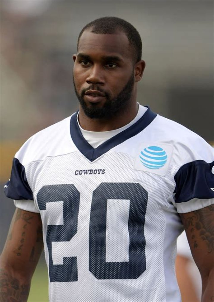 Darren McFadden Bio - age, salary, net worth, bio, contract, biography, nationality, relationship, affair, wife, children
