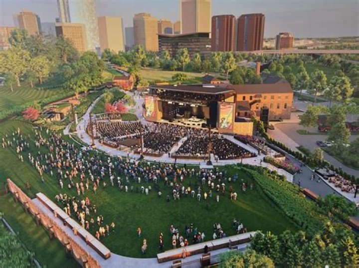 Des Moines’ Riverfront Amphitheater To Shutter For Two Years