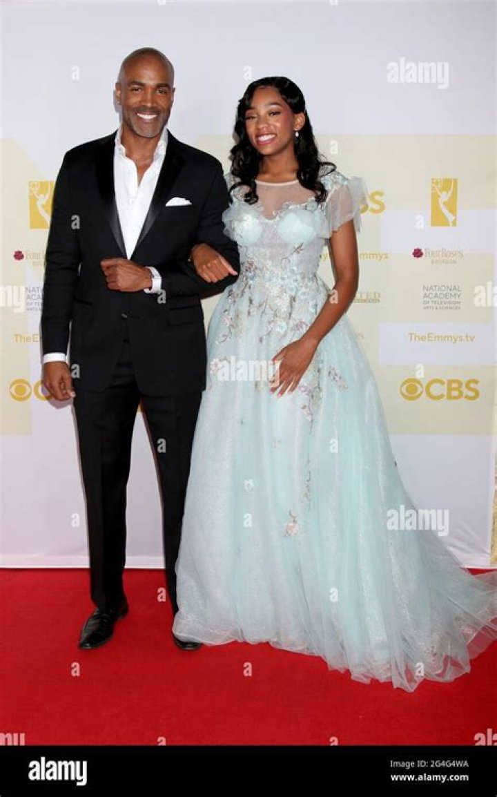 Donnell Turner Wife, Married, Dating, Net Worth, Children, Height