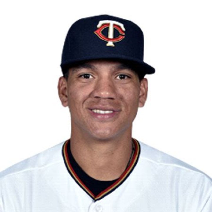 Ehire Adrianza Biography- MLB player, salary, stats, contracts, net worth, relationship, married, wife, age, family, affair, dating, children
