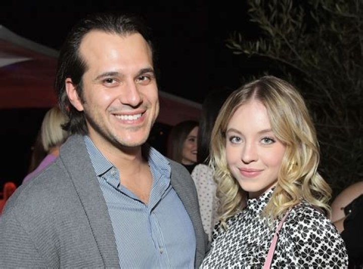 Euphoria’s Sydney Sweeney Is Officially Engaged to Longtime Boyfriend Jonathan Davino – Celeb Secrets