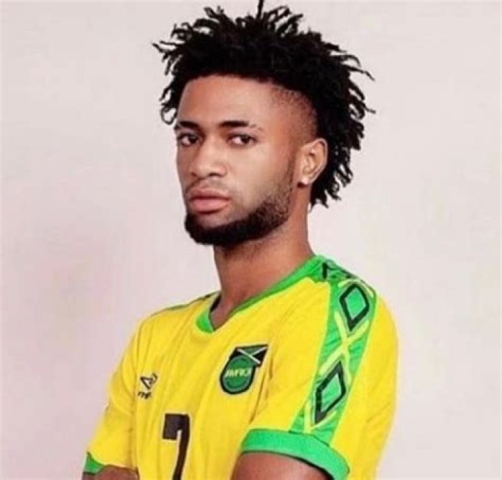 Footballer Kaheem Parris Age, Wiki, Salary, Net Worth, Parents, Ethnicity, Stats, Transfer, Girlfriend, Instagram