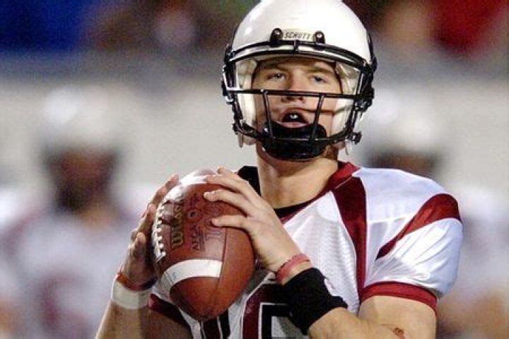 Former AFL Player Mitch Mustain Bio, Age, Net Worth, Salary, Stats, Married, & Wife