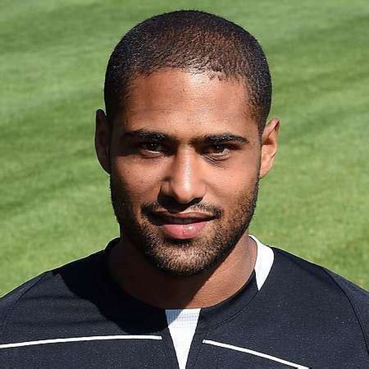 Glen Johnson Bio - affair, married, spouse, salary, net worth, children