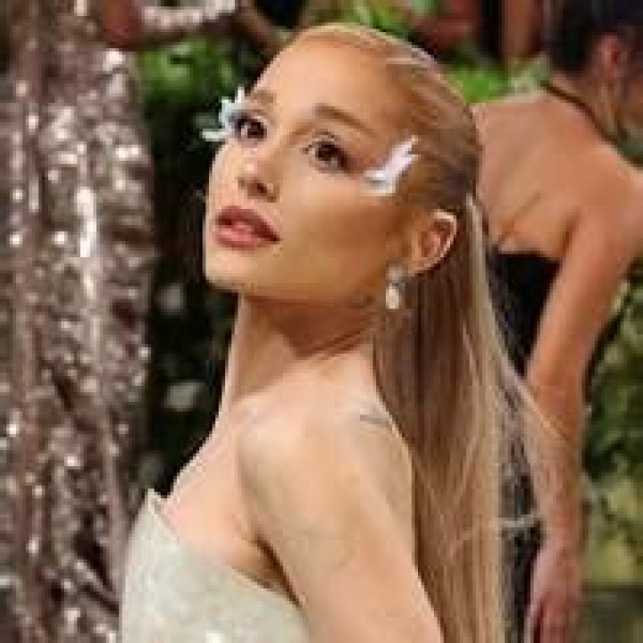 Hire Ariana Grande for a Corporate Event or Performance Booking.