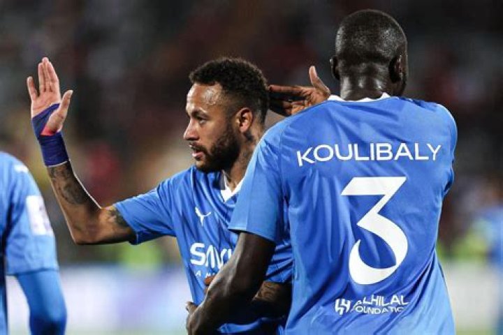 Histoire de l'enfance de Kalidou Koulibaly et faits biographiques inchangés