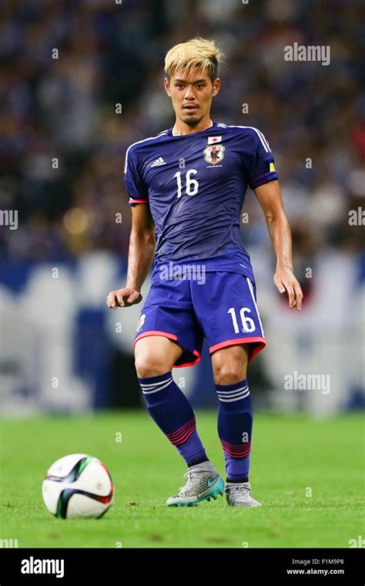 Hotaru Yamaguchi Biography| bio, club, soccer, football, net worth, salary, market value, earnings, caps