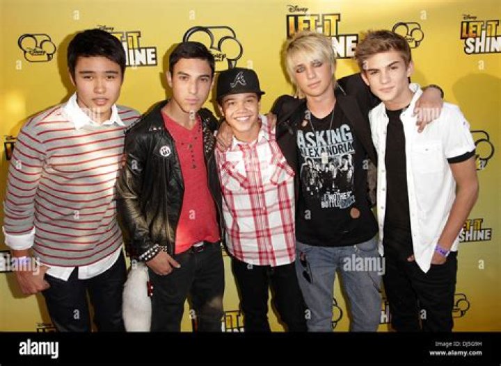 IM5 Talks New Music and Summer Plans At The Let It Shine Premiere! – Celeb Secrets