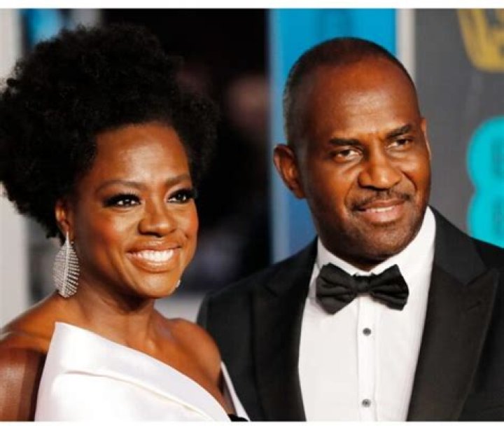 Is Hisoka A Pedophile? Should You Buy His Dakimakura For Your Kids?