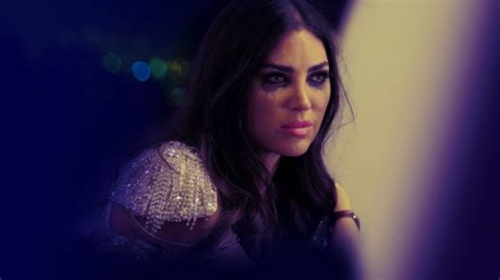 JENNIFER LAPORTE – Celeb Secrets