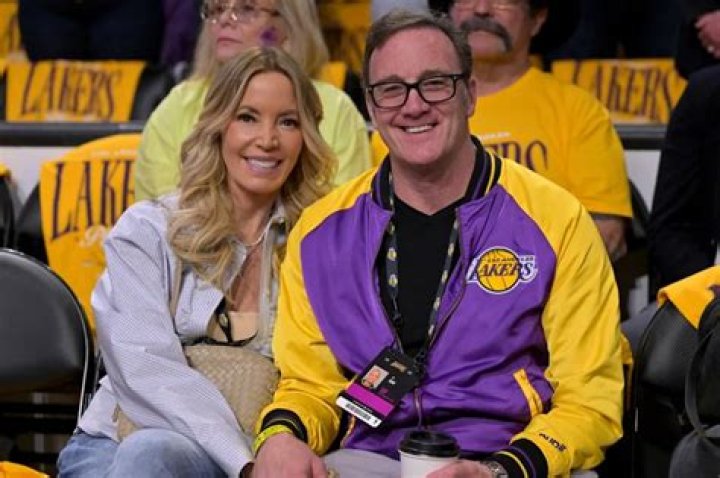 Jim Buss, Siblings, Salary, Net Worth, NBA, Owner, La Lakers, Career, Early Career, Married, Divorced, Son, Facts,