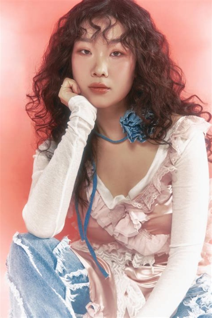 Kim Sawol – Celeb Secrets