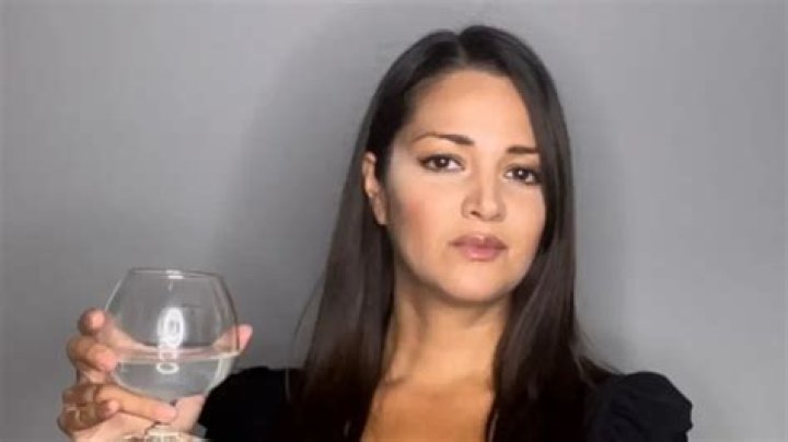 Meet Actress Paula Garces Who Plays The Character Geny Martinez!