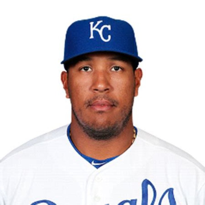 Salvador Perez Biography- MLB player, Salary, Contract, Earnings, Net worth, Married, Relationship, affair, Age, Height, Children, Wife, Family, Nationality