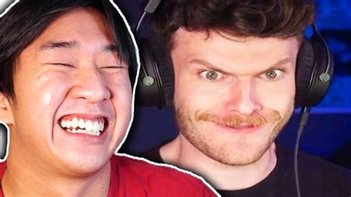 Similar Youtubers to Sofia Anyway