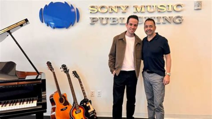 Songwriter And Producer Seth Mosley Signs A Global Publishing Deal With SMP