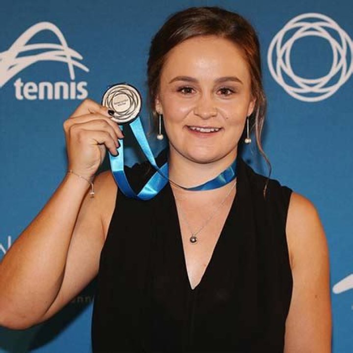 Tennis Player Ashleigh Barty Bio, Salary, Net Worth, Relationship, Boyfriend, Married, Children, Facts, Age, Height, Family, Career, Earnings