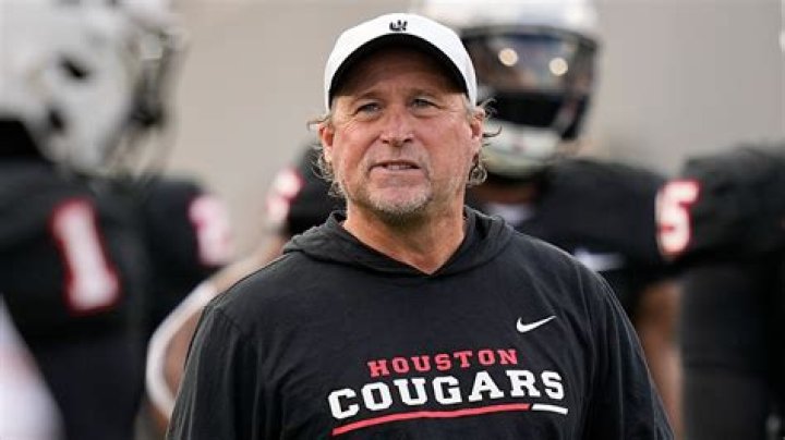 The Houston Cougars football Head Coach Dana Holgorsen Bio, Age, Contract, Salary, Net Worth, Wife & Children