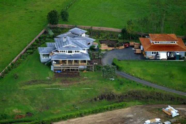 Where Does Oprah Winfrey Live?